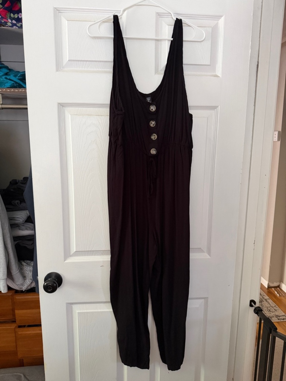 SHEIN Black Button-Front Sleeveless Jumpsuit